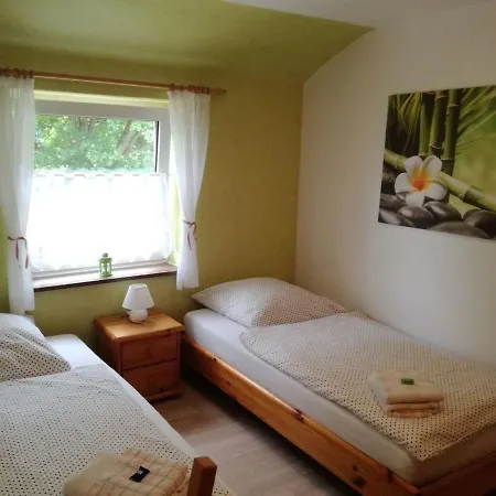Apartment Ferienwohnung Schöne Aussicht *